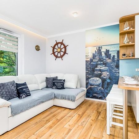 Apartament Mariner By Noclegi Renters Колобжег Екстериор снимка