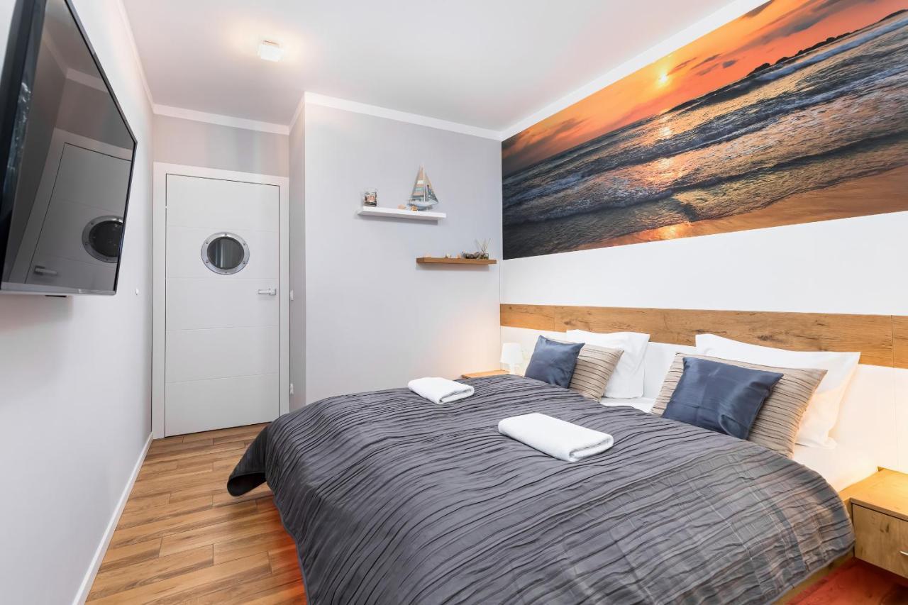 Apartament Mariner By Noclegi Renters Колобжег Екстериор снимка
